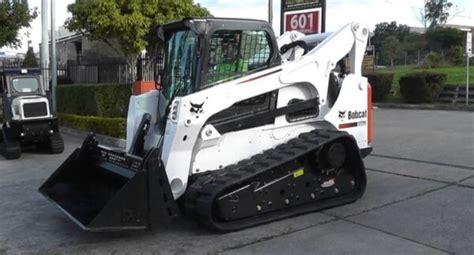 how much psi in bobcat skid steer|bobcat t870 horsepower.